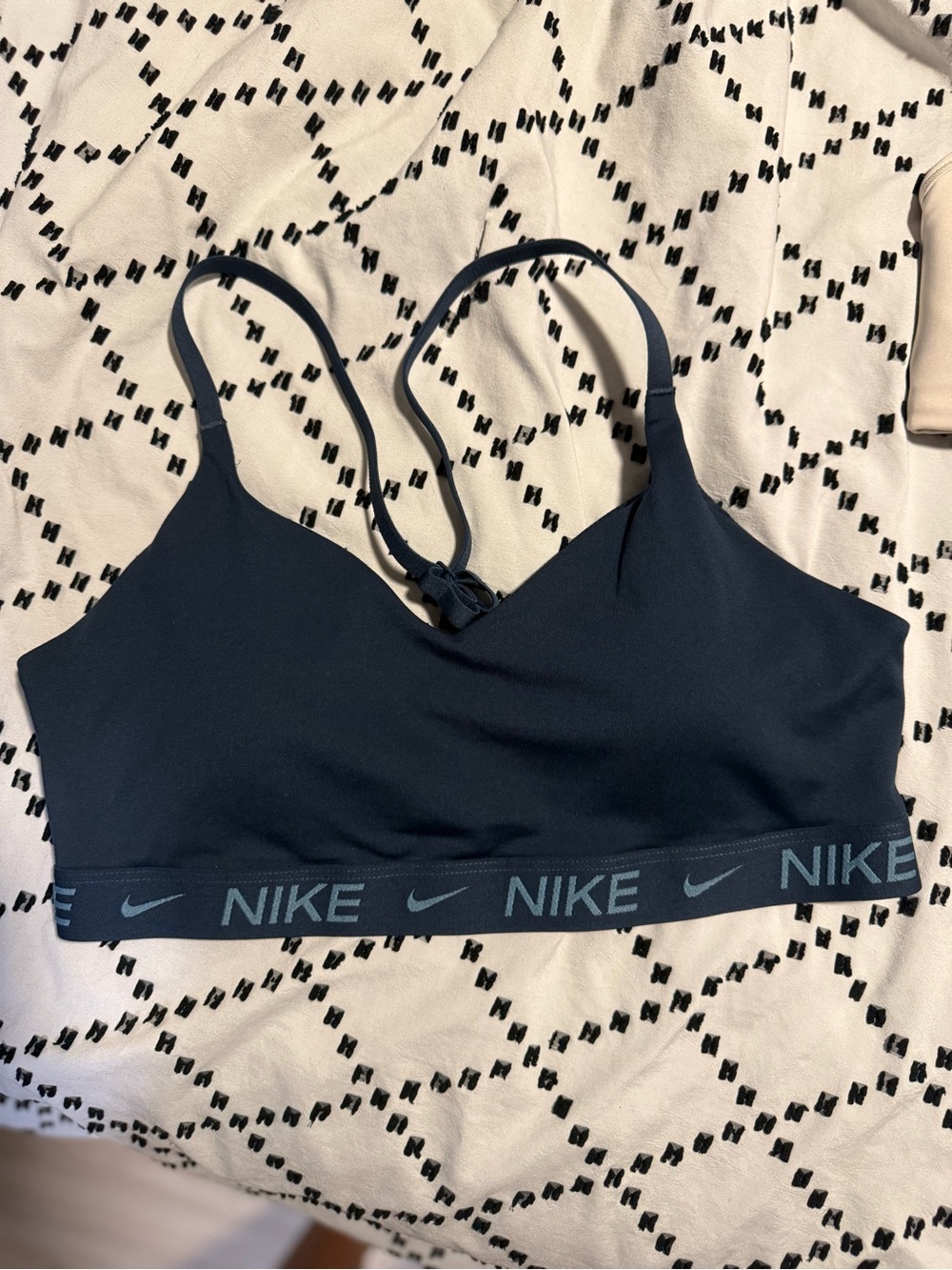 Nike Black Logo-Trim Lightweight Sports Bralette NWOT